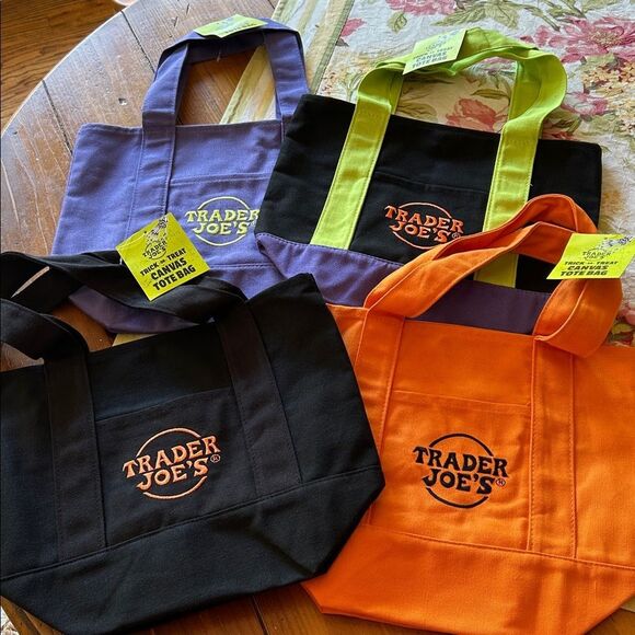 NWT Trader Joe's Reusable Halloween Trick or Treat Mini Canvas Tote Bags Set 4 - Picture 1 of 8